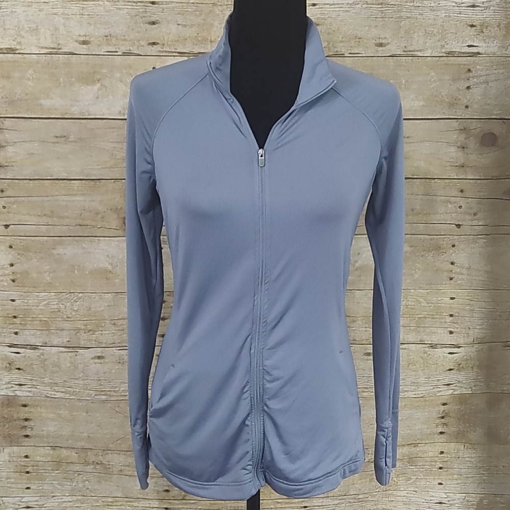 Gap Fit Fitted Mesh Zip Front Top